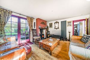 Lounge- click for photo gallery